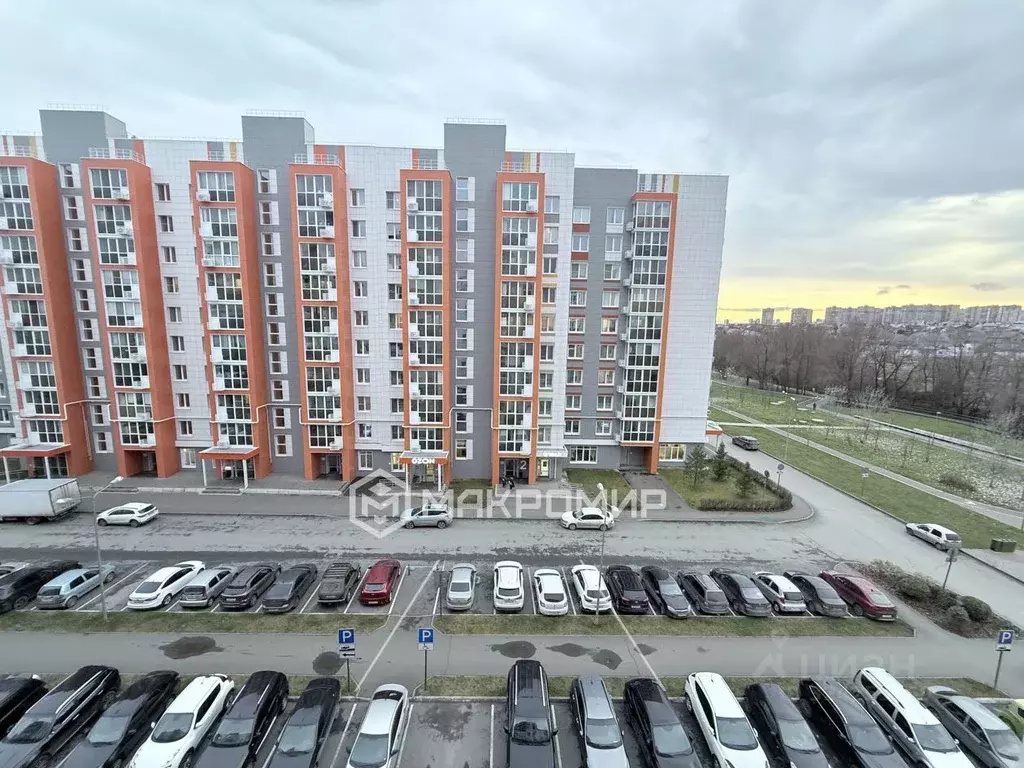 1-к кв. Татарстан, Казань ул. Азата Аббасова, 8 (33.0 м) - Фото 1