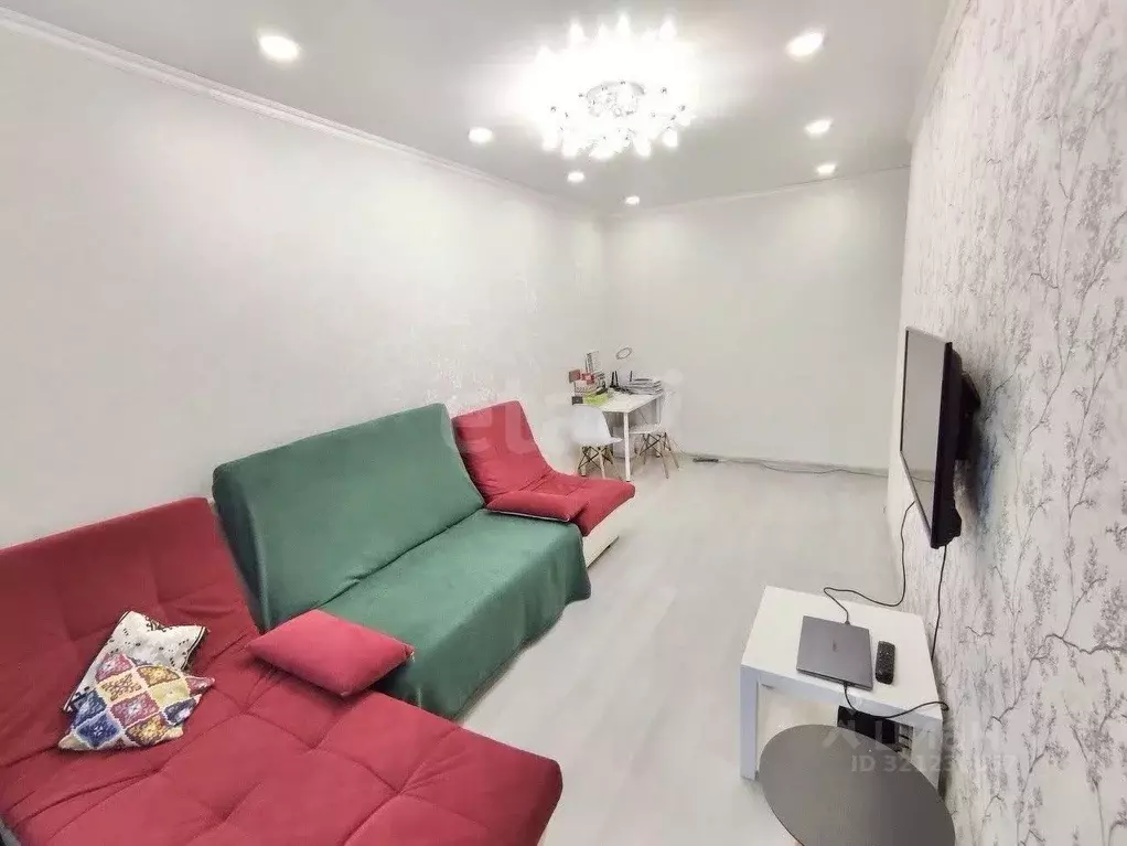 1-к кв. Татарстан, Казань просп. Альберта Камалеева, 32Б (30.3 м) - Фото 1