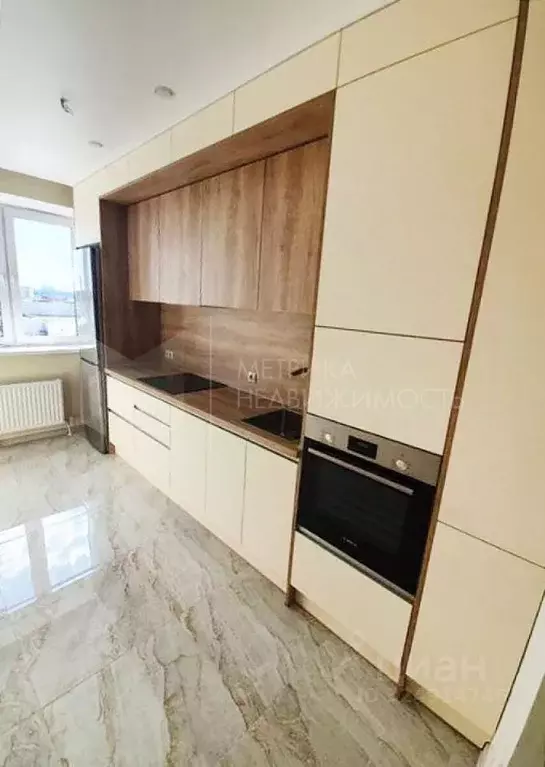 2-к кв. Тюменская область, Тюмень ул. Раушана Абдуллина, 6 (56.7 м) - Фото 1