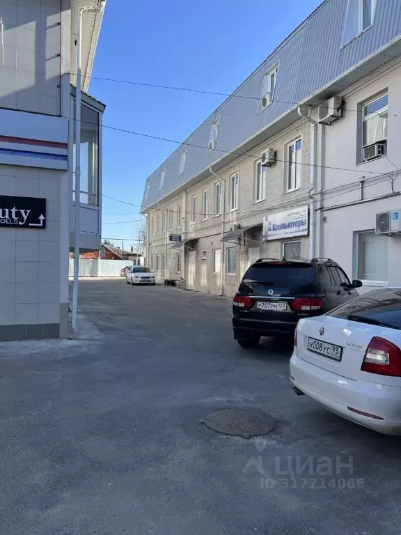 Помещение свободного назначения в Краснодарский край, Армавир ул. ... - Фото 0