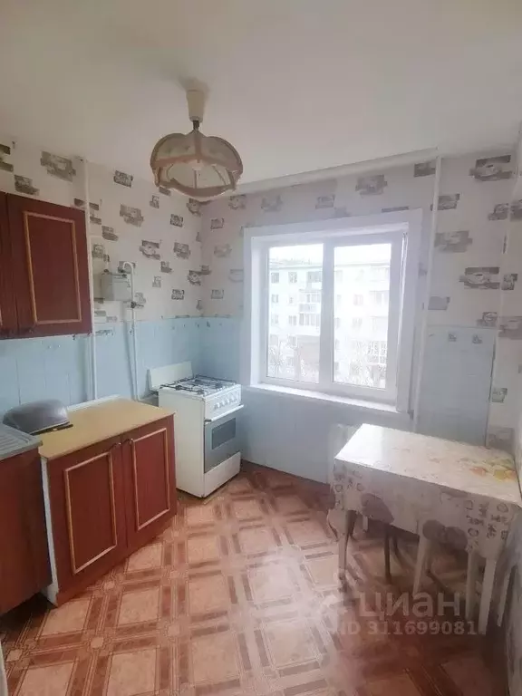 2-к кв. Алтайский край, Бийск ул. Александра Радищева, 8 (44.6 м) - Фото 0