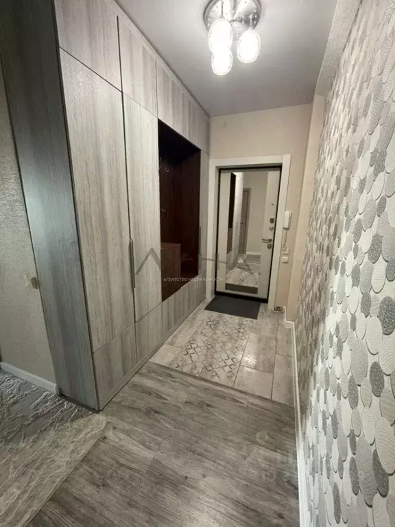3-к кв. Татарстан, Набережные Челны ул. Раскольникова, 18 (68.0 м) - Фото 0