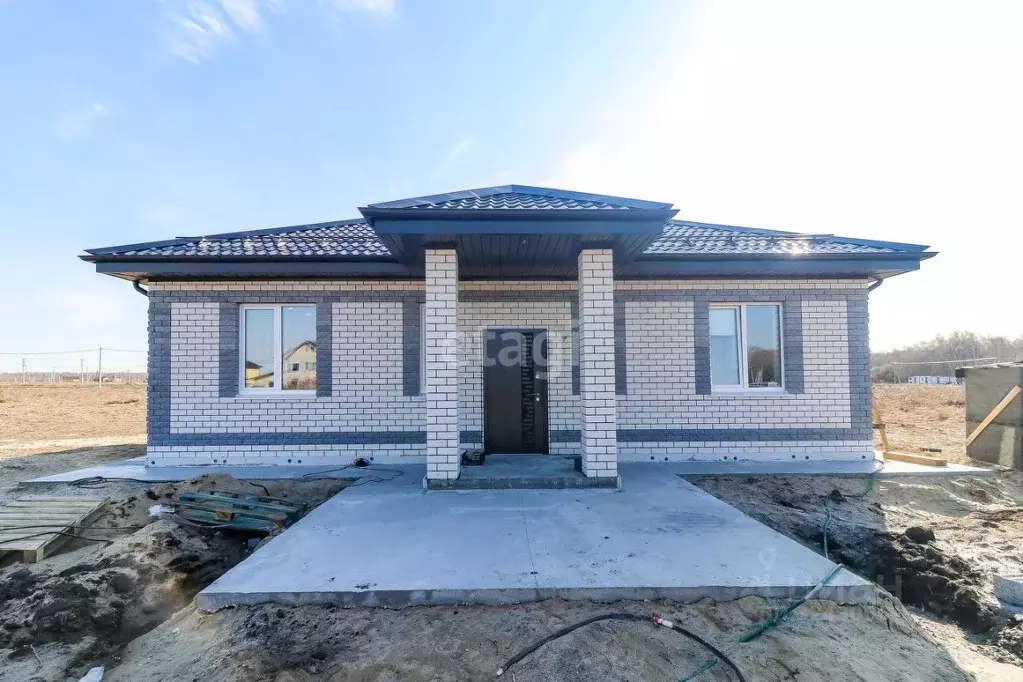 Дом в Тюменская область, Тюменский муниципальный округ, д. Падерина  ... - Фото 1