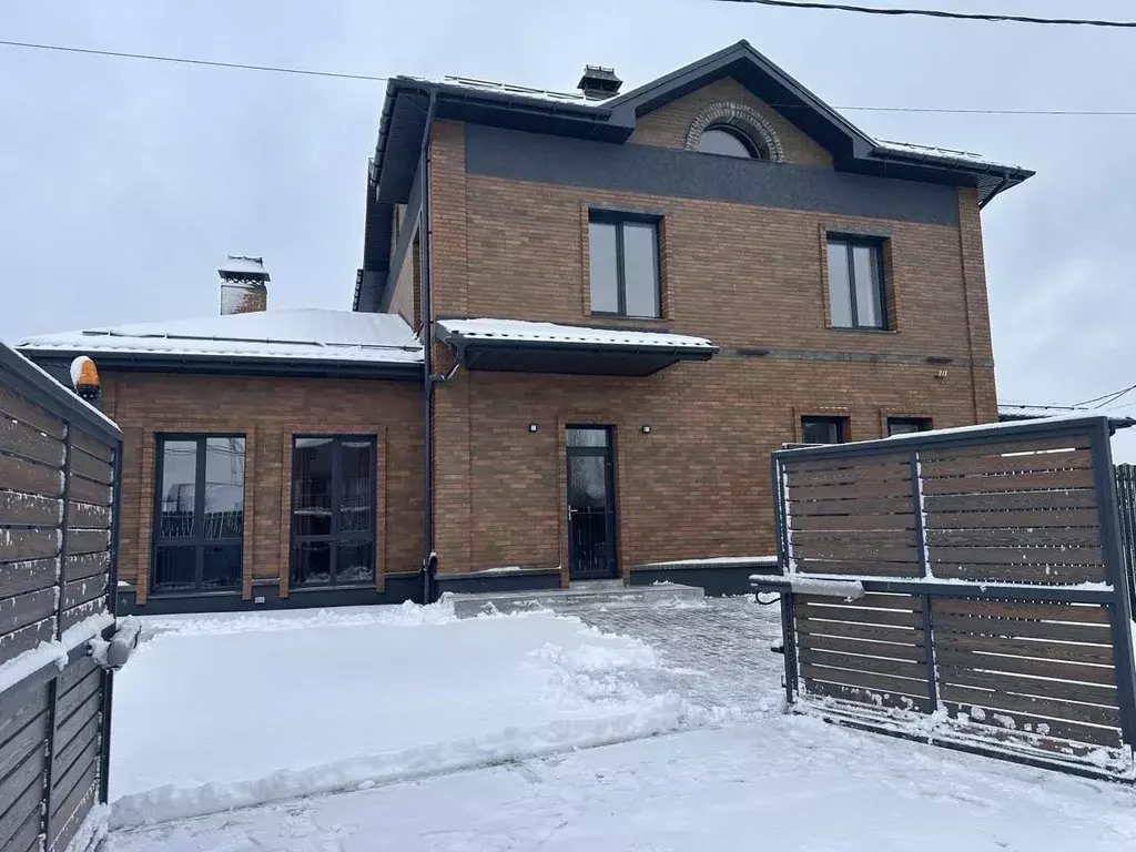 Дом в Москва д. Шарапово, Лужайкино кп,  (262 м) - Фото 1