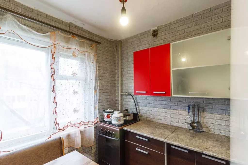 3-к кв. Омская область, Омск Городок Нефтяников мкр, ул. ... - Фото 1