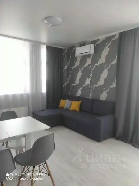1-к кв. Тюменская область, Тюмень ул. Тимофея Чаркова, 87 (55.0 м) - Фото 0
