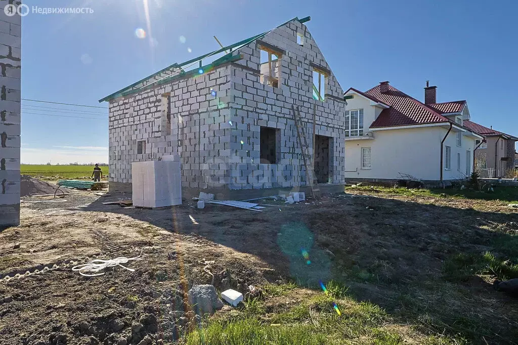 Дом в Гурьевск, Алтайская улица (160 м) - Фото 1