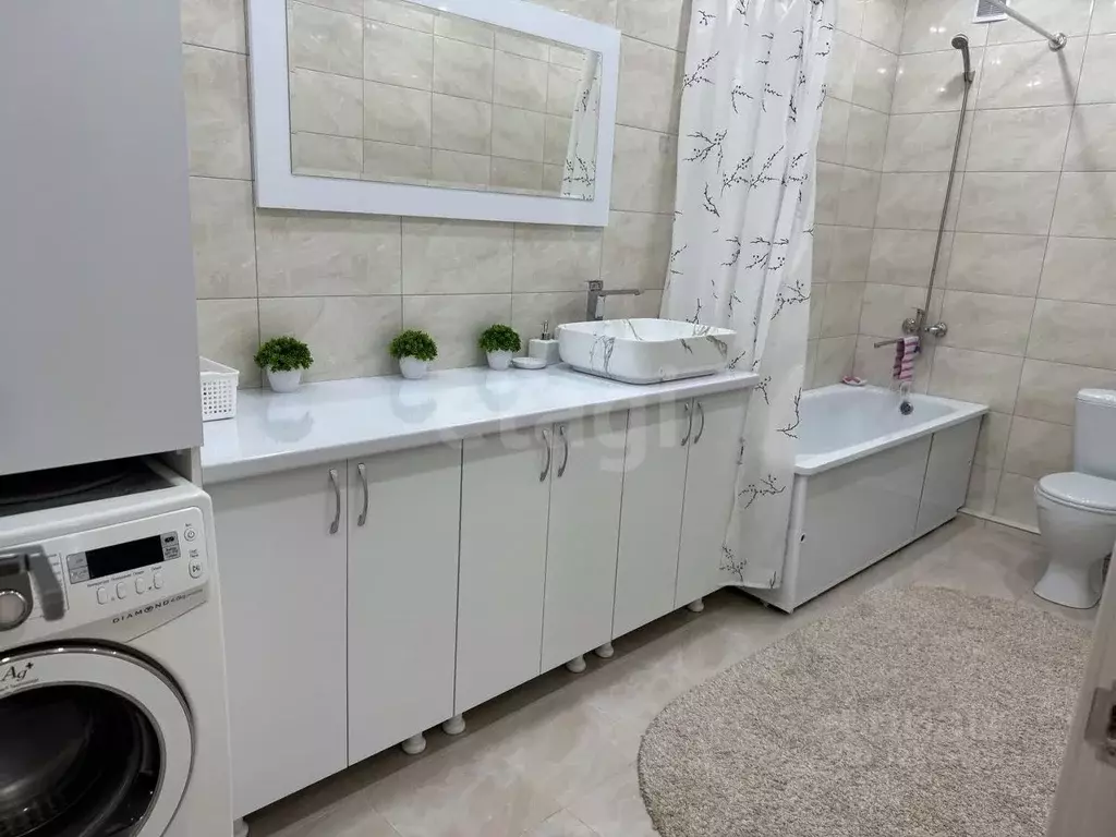 1-к кв. Северная Осетия, Владикавказ ул. Хадарцева, 39 (51.0 м) - Фото 1