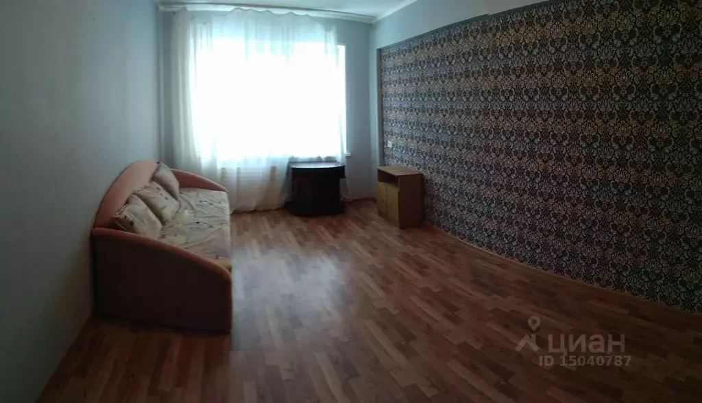 Ул свободы 184 фото квартир. Снять квартиру посуточно ляпустина 25. Полнометражные квартиры в ижевске. Снять однокомнатную квартиру в ижевске без посредников. Квартира в ижевске спальня.