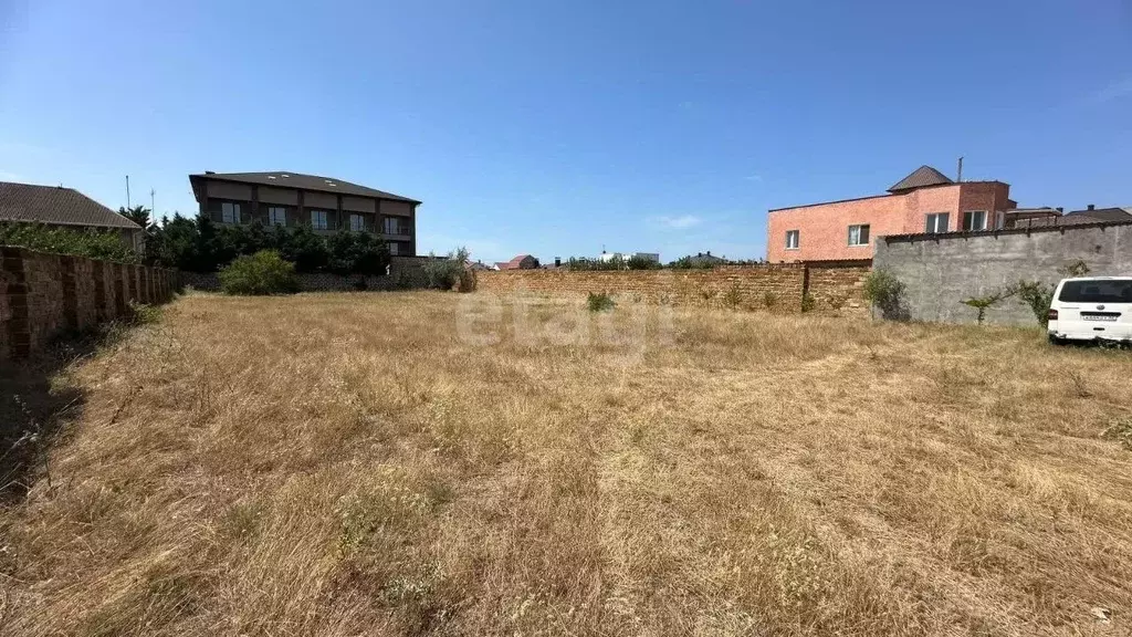 Участок в Крым, Евпатория городской округ, Заозерное пгт ул. ... - Фото 1