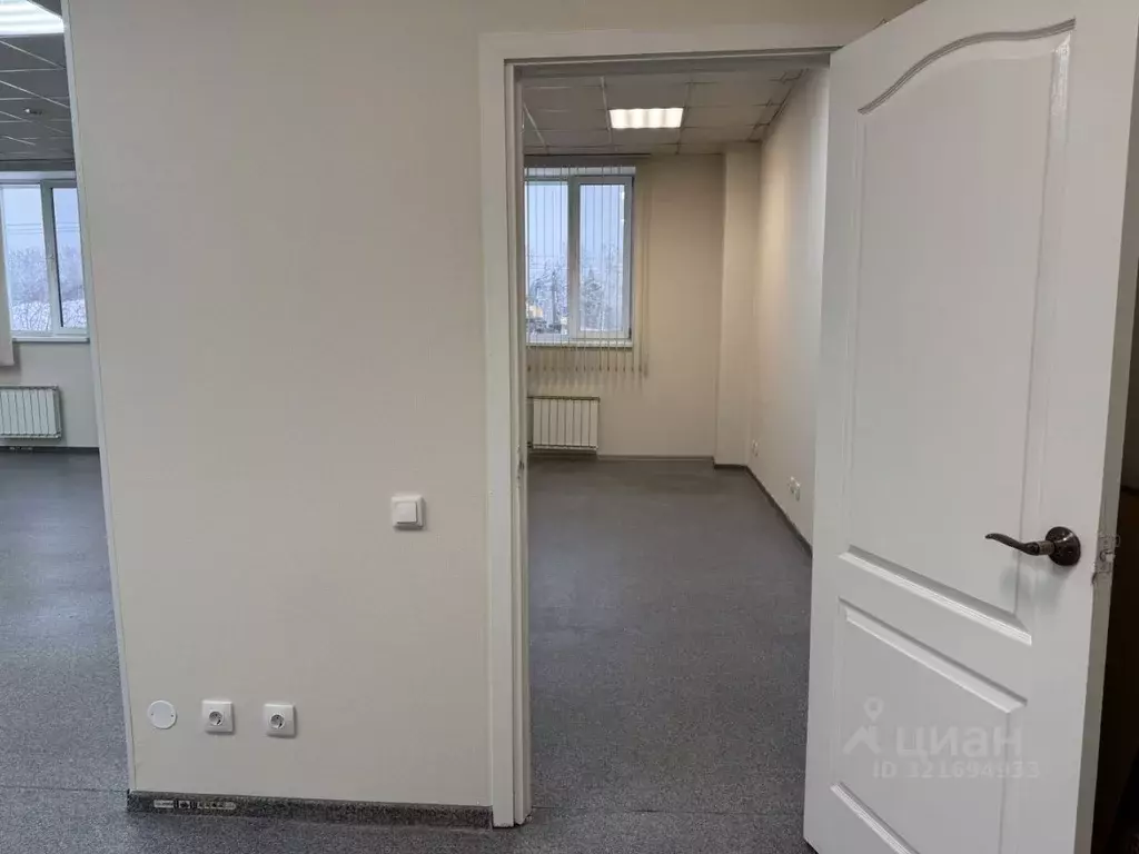 Офис в Свердловская область, Екатеринбург ул. Альпинистов, 77В (79 м) - Фото 0