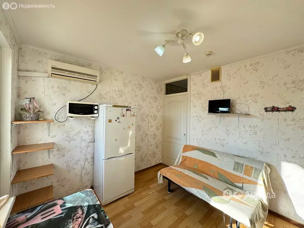 2-комнатная квартира: Краснодар, улица Героя А.А. Аверкиева, 18 (56 м) - Фото 1