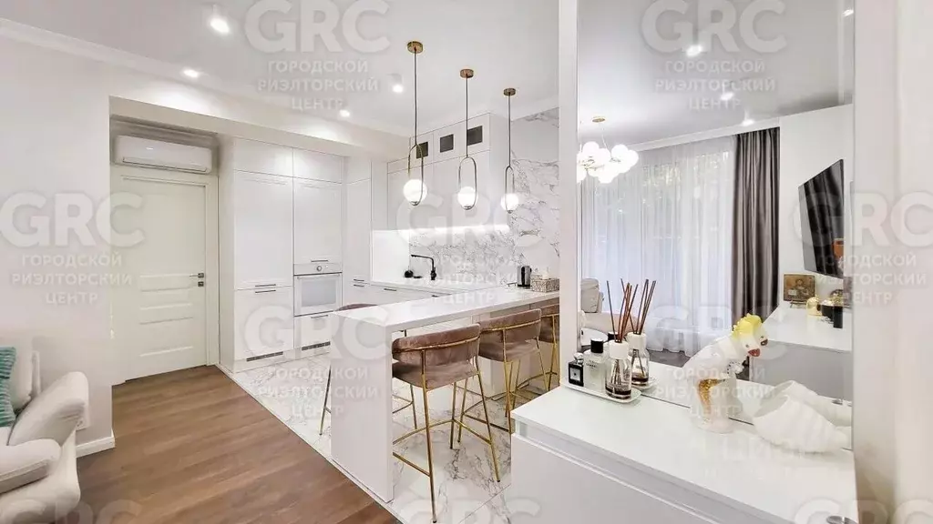 2-к кв. Краснодарский край, Сочи Центральный мкр, пер. Морской, 12 ... - Фото 1