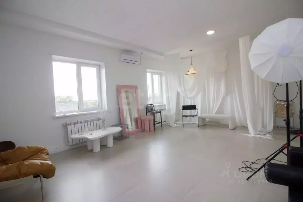 Помещение свободного назначения в Калужская область, Калуга Зерновая ... - Фото 1