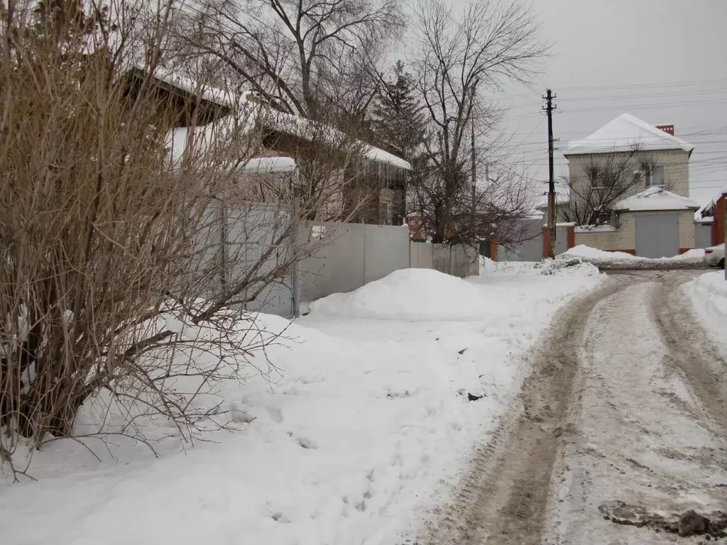 Дом в Саратовская область, Энгельс Пристанская ул., 77/2 (50 м) - Фото 2