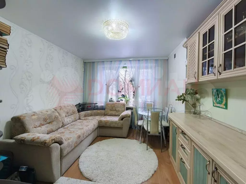 Комната 12,5 м в 1-к., 2/5 эт. - Фото 0