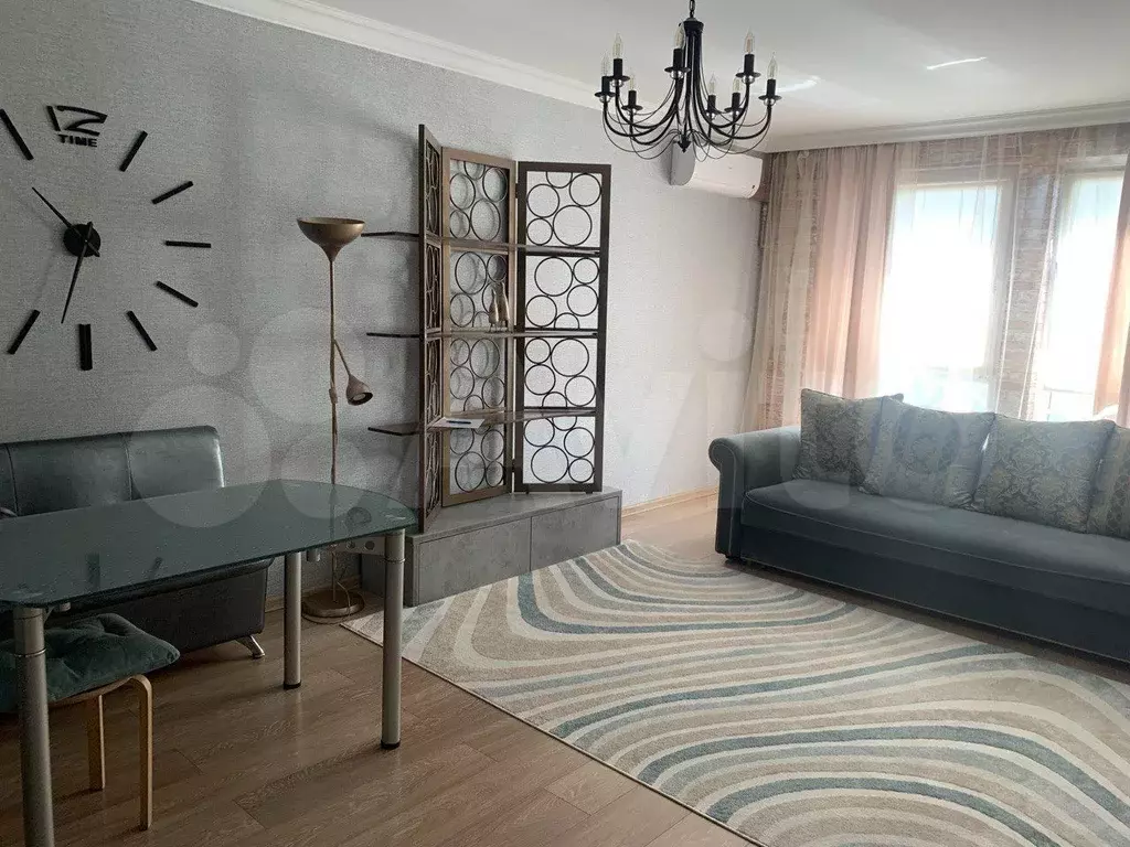 2-к. квартира, 50 м, 9/25 эт. - Фото 0