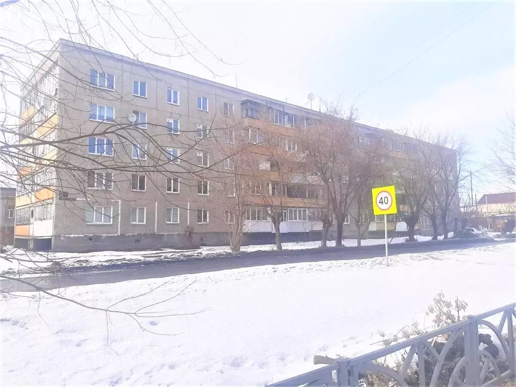 2-комнатная квартира: Камышлов, Ленинградская улица, 27 (49 м) - Фото 1