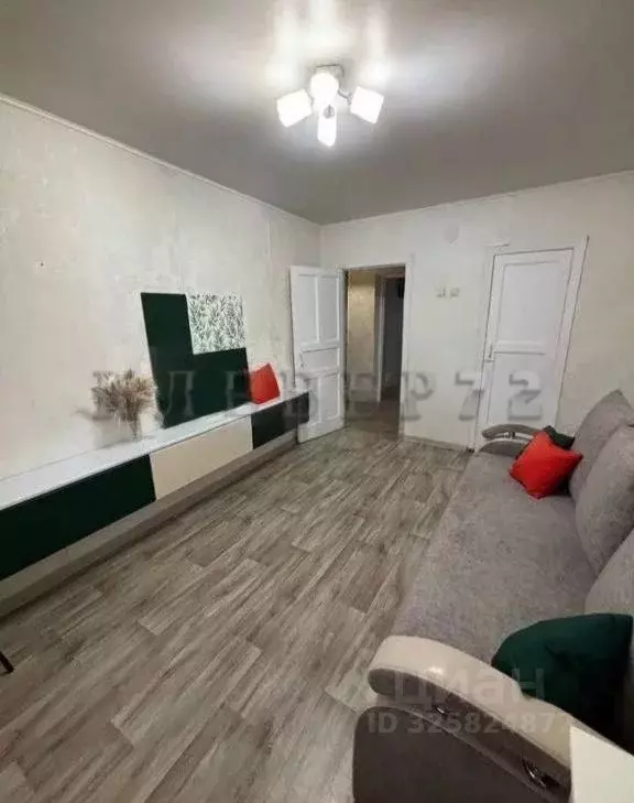 2-к кв. Тюменская область, Тюмень ул. Орджоникидзе, 62 (45.0 м) - Фото 2