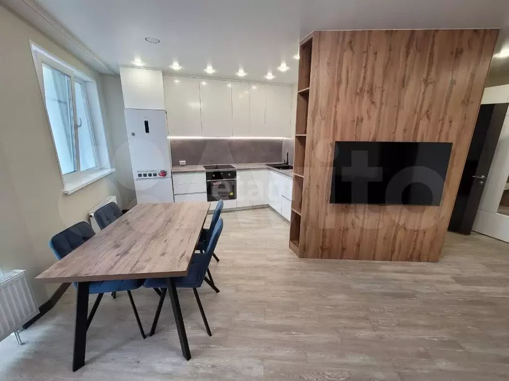 2-к. квартира, 60 м, 11/24 эт. - Фото 1