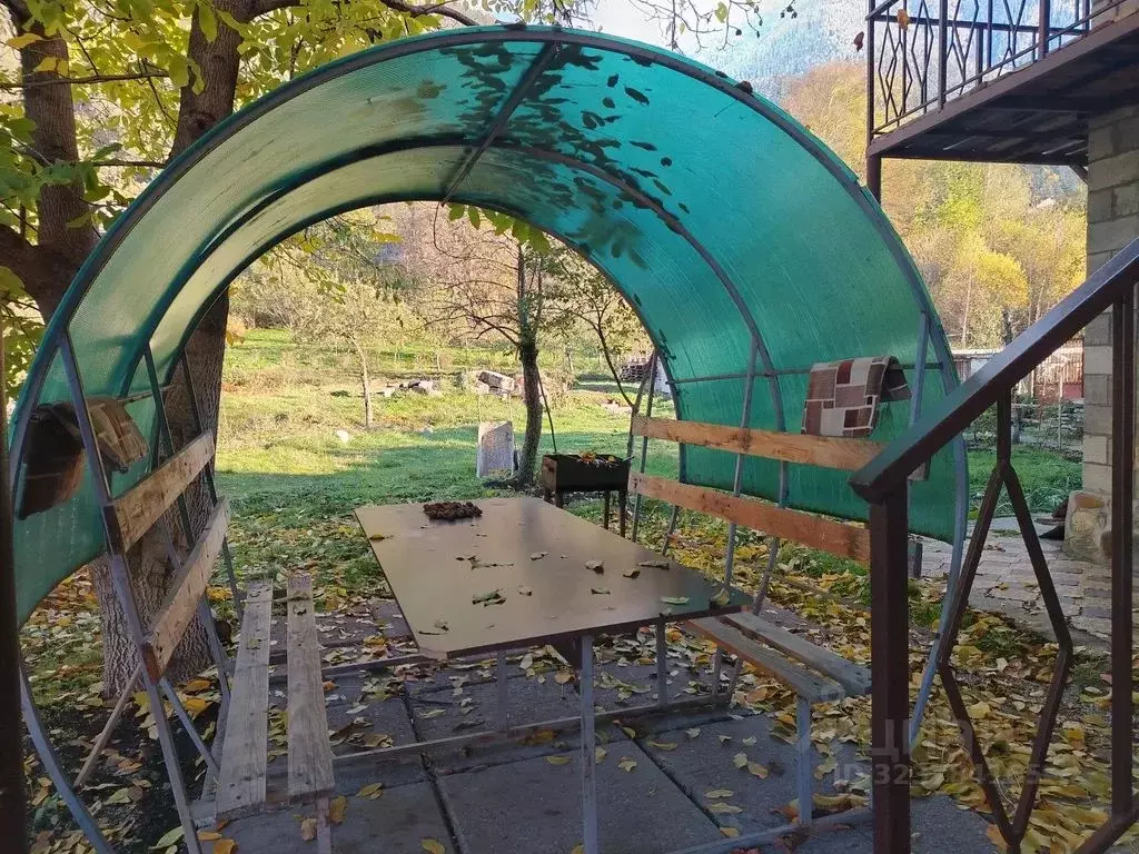 Дом в Карачаево-Черкесия, Теберда Карачаевский городской округ, ул. ... - Фото 2
