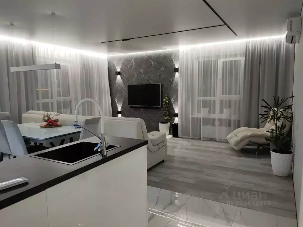 3-к кв. Алтайский край, Барнаул ул. Солнечная Поляна, 85 (89.3 м) - Фото 0