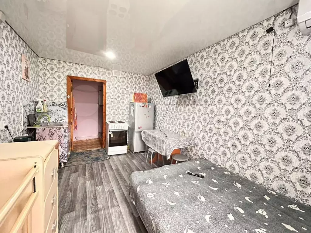 Комната 25 м в 2-к., 1/9 эт. - Фото 1