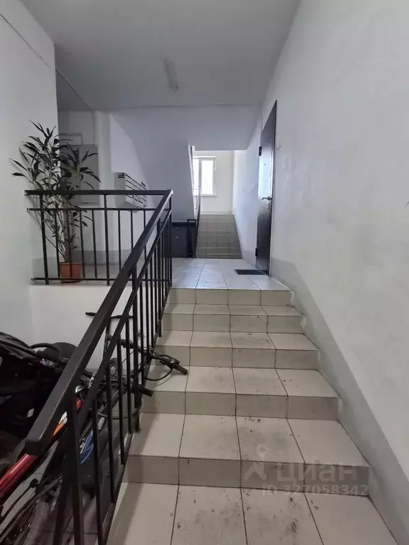 1-к кв. Приморский край, Уссурийск Новоникольский проезд, 4 (34.2 м) - Фото 2