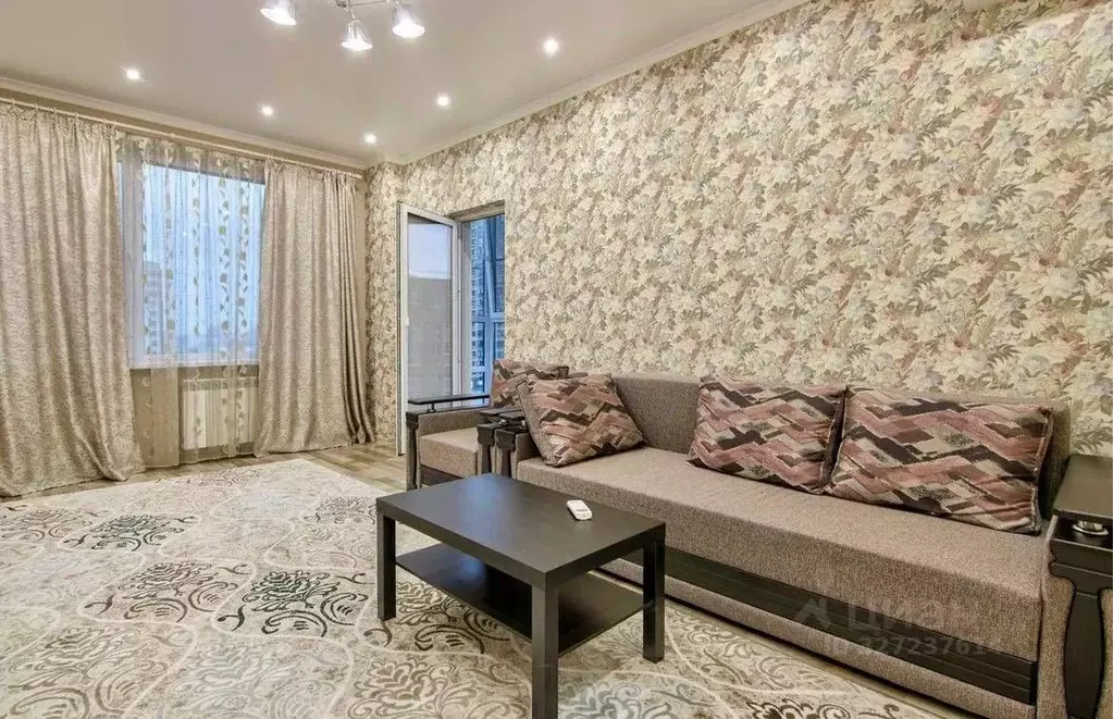 2-к кв. Ростовская область, Ростов-на-Дону Кировский просп., 116 (70.0 ... - Фото 1