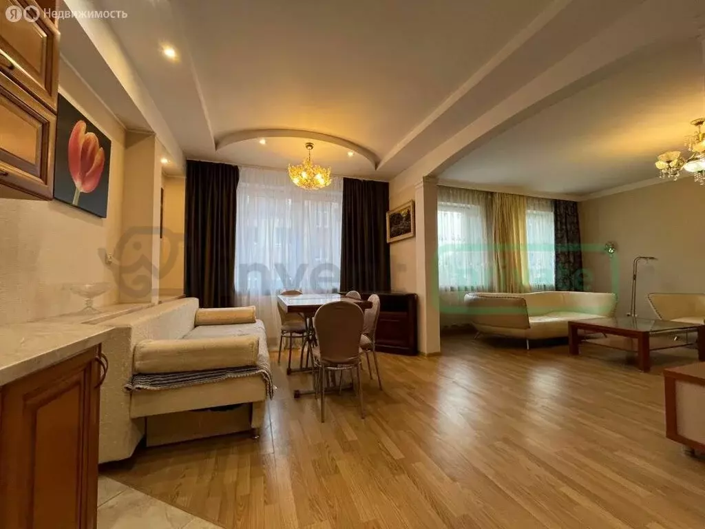 2-комнатная квартира: Калининград, Красная улица, 261А (74 м) - Фото 1