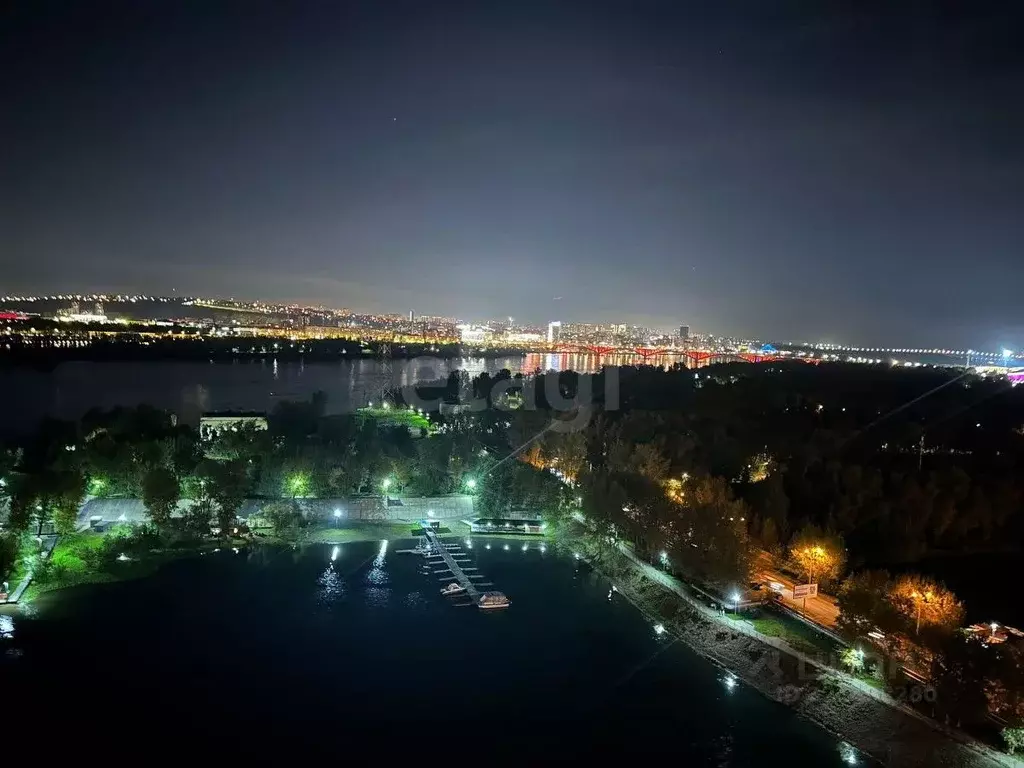 3-к кв. Красноярский край, Красноярск наб. Ярыгинская, 29 (109.4 м) - Фото 0