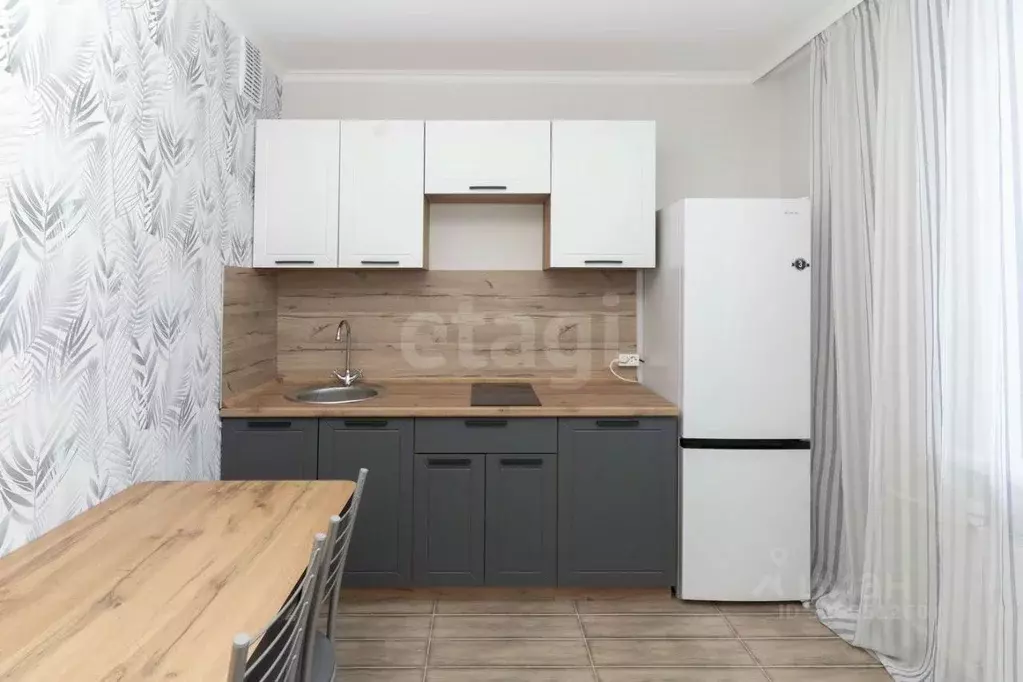 1-к кв. Тюменская область, Тюмень ул. Константина Посьета, 3 (41.0 м) - Фото 1