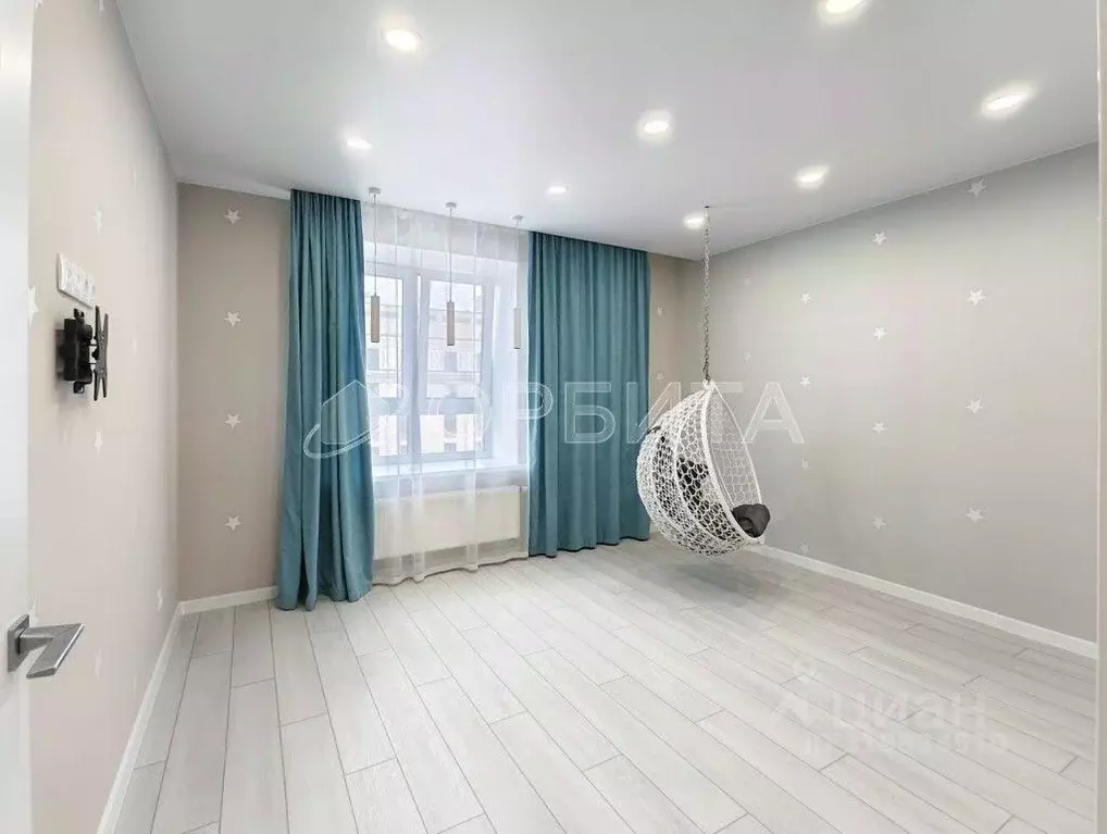 3-к кв. Тюменская область, Тюмень ул. Тимофея Кармацкого, 9к1 (115.4 ... - Фото 1
