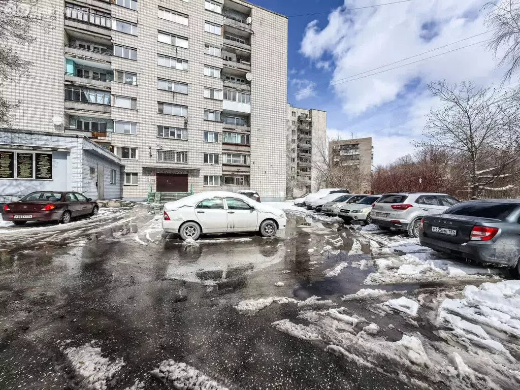 1к в -комнатной квартире ( м) - Фото 0
