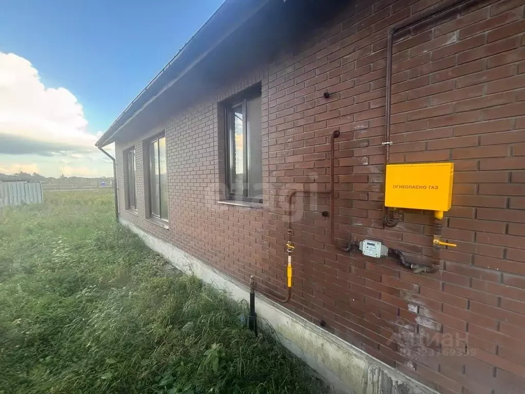 Дом в Московская область, Серпухов городской округ, д. Лужки 1 (232 м) - Фото 1