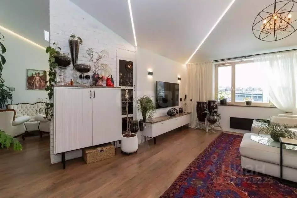 1-к кв. Тюменская область, Тюмень ул. Щербакова, 2к2 (69.3 м) - Фото 1