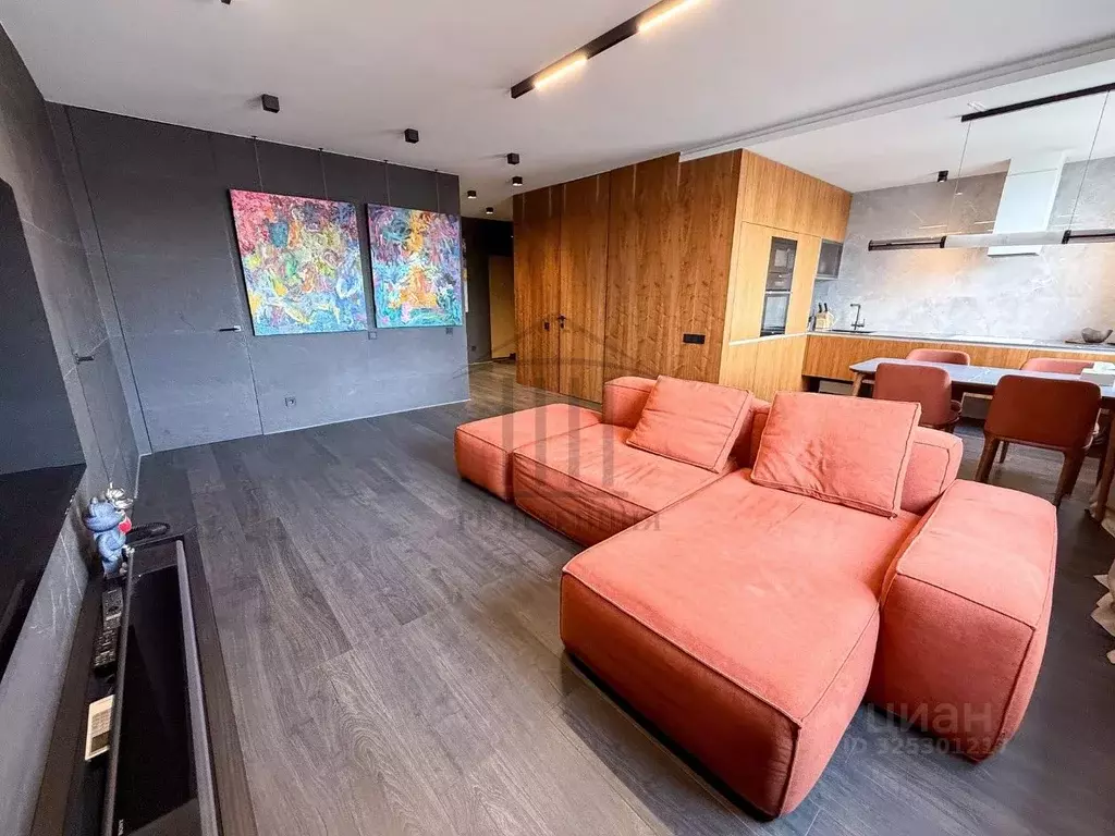 2-к кв. Свердловская область, Екатеринбург ул. Садовая, 4 (76.0 м) - Фото 1