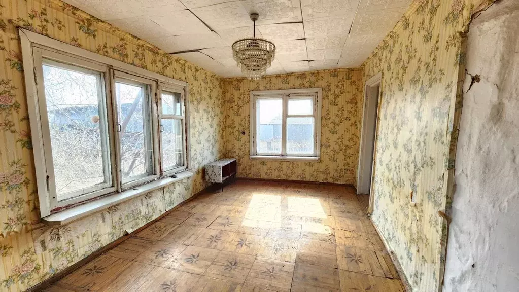 Дом в Свердловская область, Артемовский муниципальный округ, пос. ... - Фото 1
