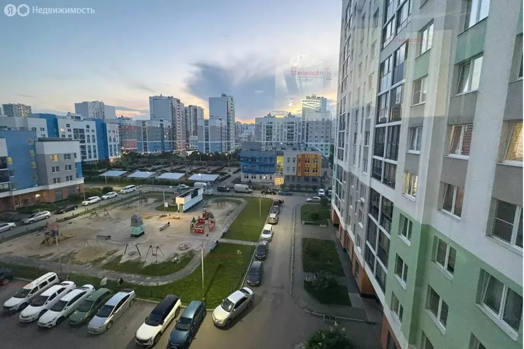 3-комнатная квартира: Екатеринбург, улица Вильгельма де Геннина, 40 ... - Фото 1