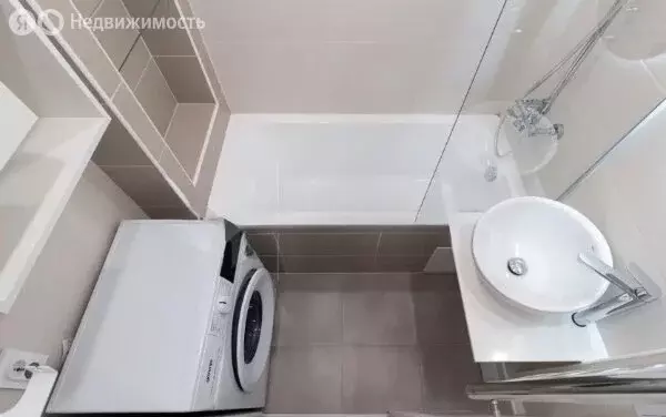 2-комнатная квартира: Тюмень, Широтная улица, 61А (49.5 м) - Фото 0