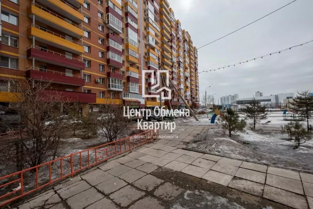 2-к кв. Иркутская область, Иркутск Байкальская ул., 317 (71.4 м) - Фото 0