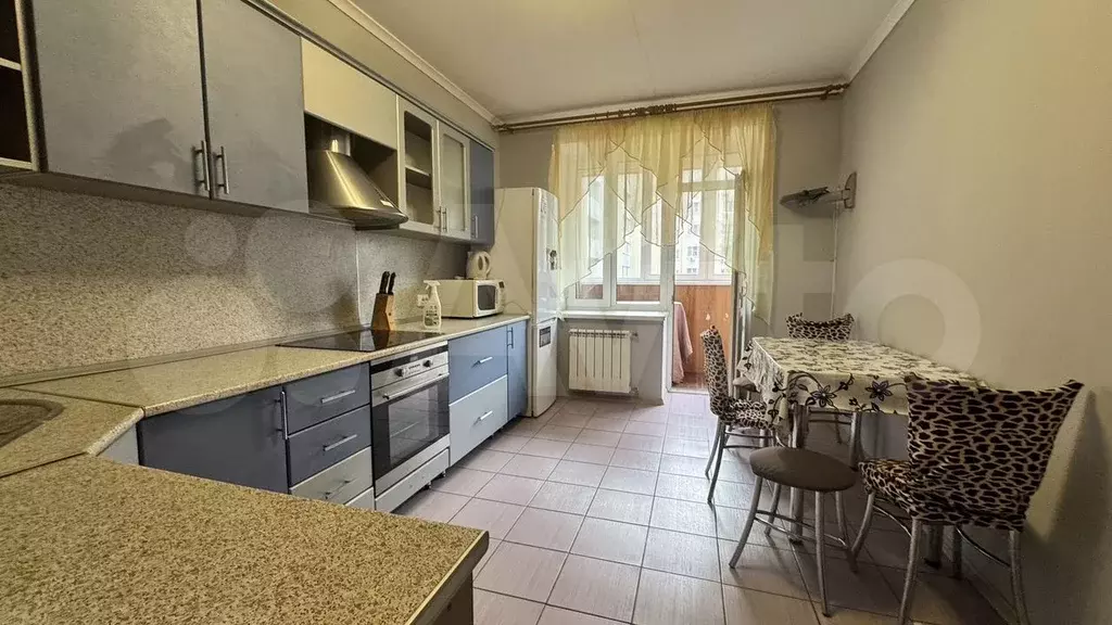 2-к. квартира, 74 м, 4/14 эт. - Фото 0
