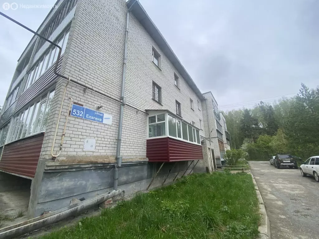 2-комнатная квартира: Чебаркуль, улица Елагина, 532 (50 м) - Фото 0