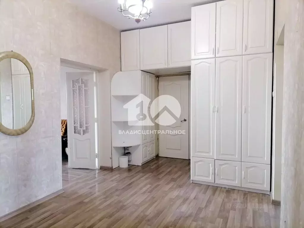 3-к кв. Новосибирская область, Новосибирск Народная ул., 24 (78.9 м) - Фото 0