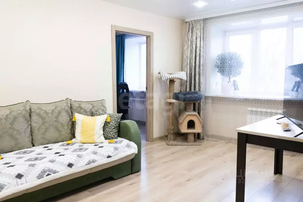 2-к кв. Иркутская область, Иркутск ул. Баррикад, 54Н (42.6 м) - Фото 1