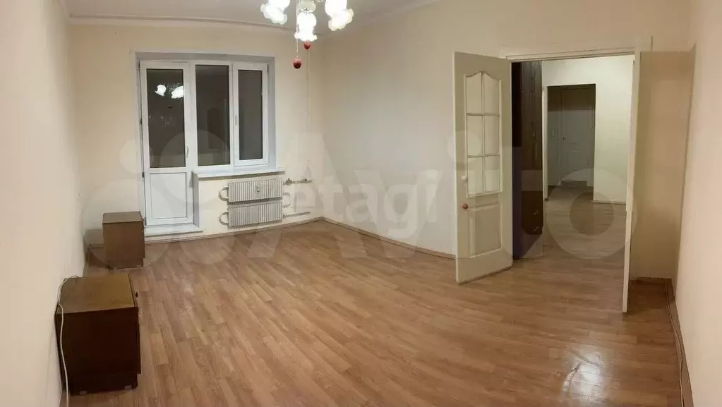 1-к. квартира, 54 м, 5/10 эт. - Фото 0
