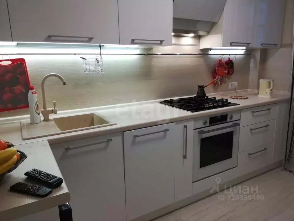 2-к кв. Вологодская область, Череповец Любецкая ул., 49 (52.6 м) - Фото 1