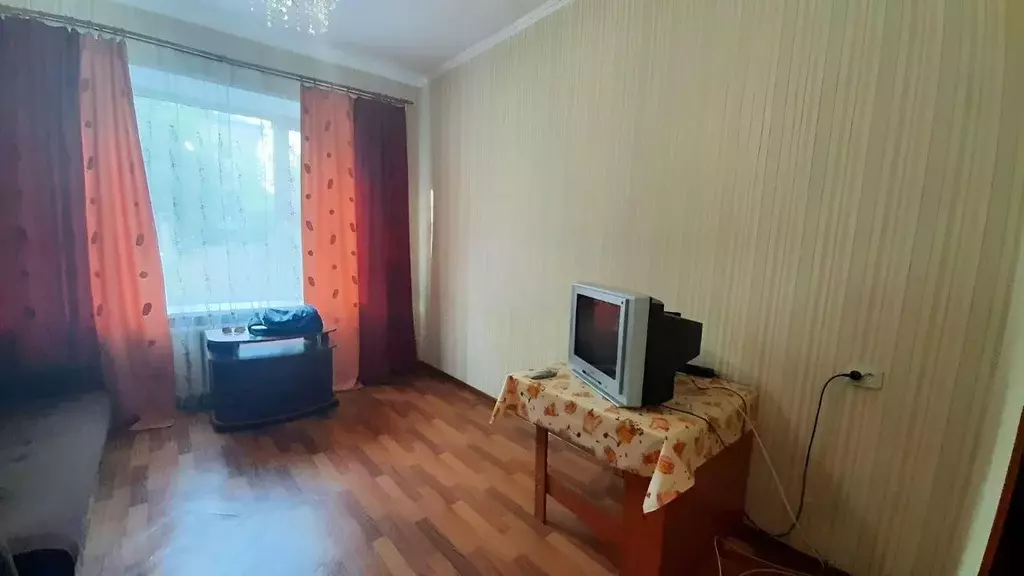 Продается комната в 3-комнатной квартире - Фото 1