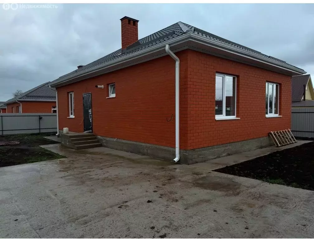 Дом в Старомышастовская, Красная улица (80 м) - Фото 1