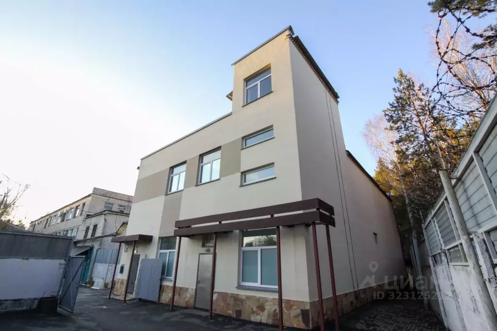 Помещение свободного назначения в Челябинская область, Челябинск ул. ... - Фото 1